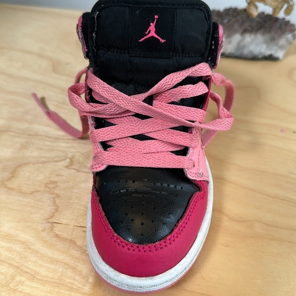 Children’s Nike Sneakers - Picture 7 of 13